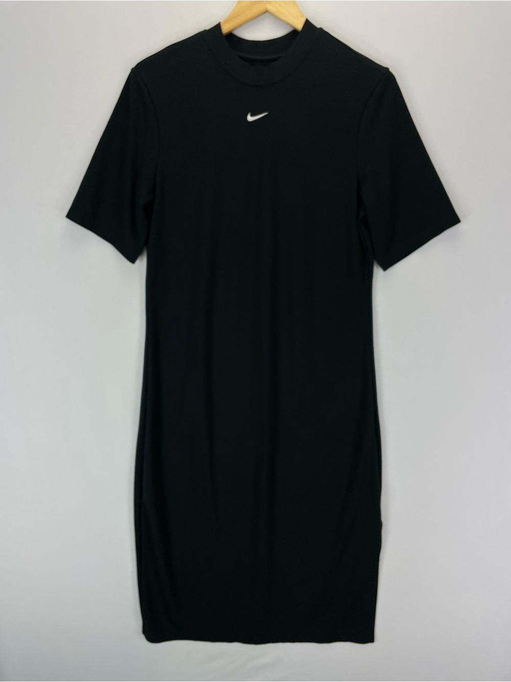 Nike Center Swoosh Dress Women’s XL Black Stretch Maxi Active Bodycon Crewneck